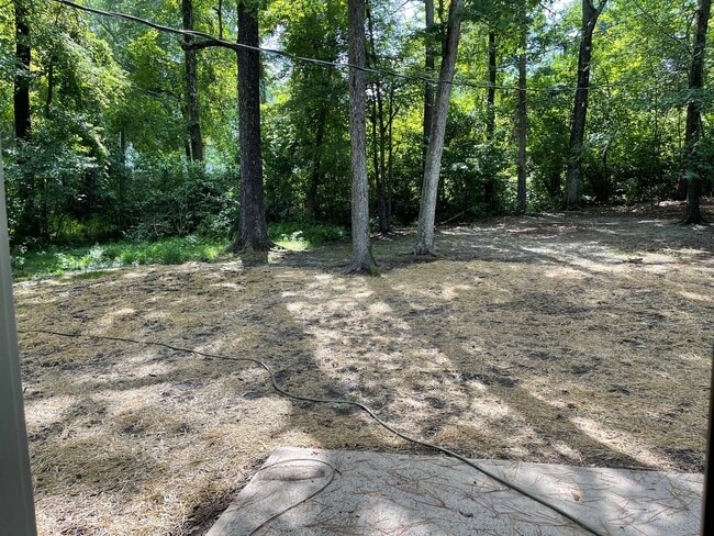 Building Photo - 716 Rosewood Dr