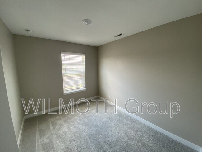 Building Photo - 7259 Barker St