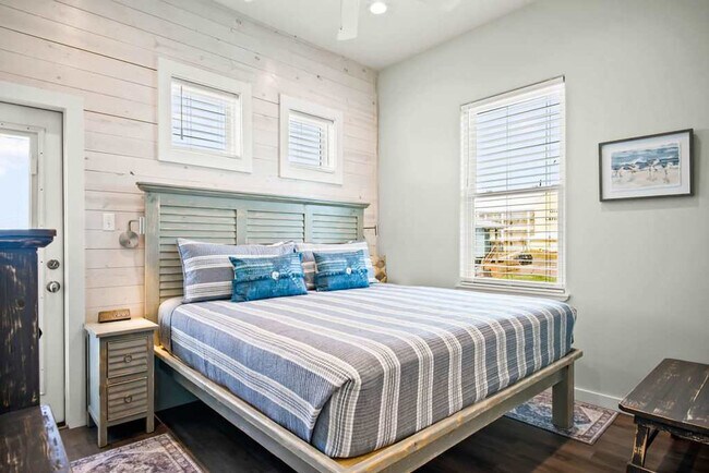 Building Photo - 5497 TX-361