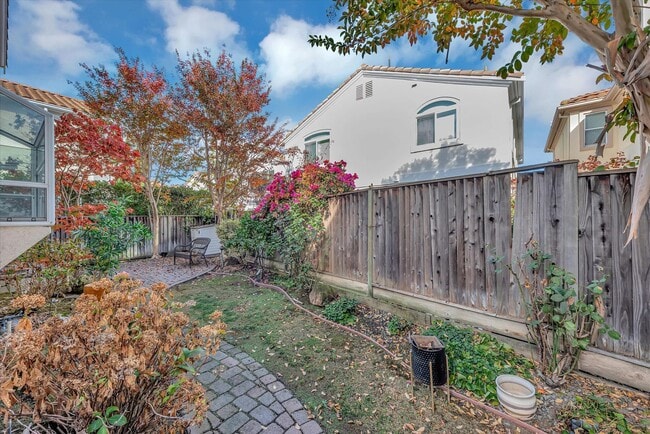 Building Photo - Spacious 4 Bedroom Home. Located in Cupertino