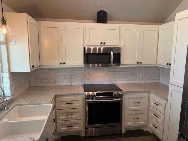 Building Photo - 4704 Stonegate Dr