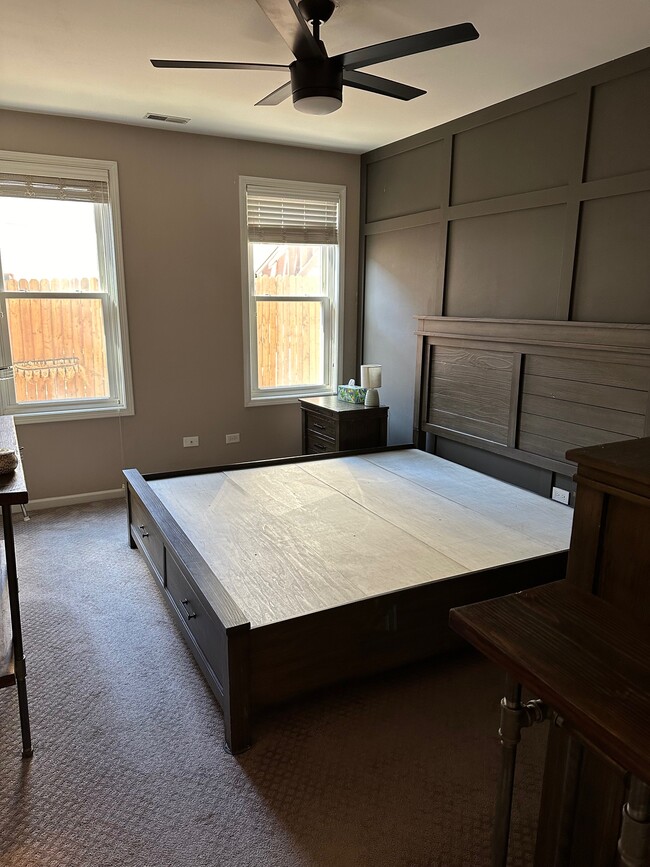 Building Photo - 750 N Willard Ct