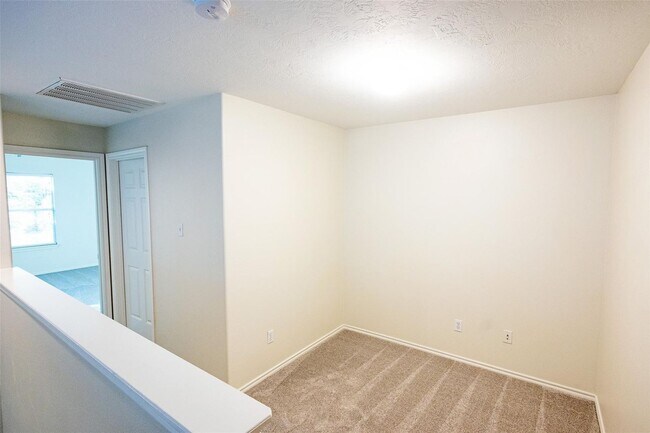 Building Photo - 11 Summer Haze Cir