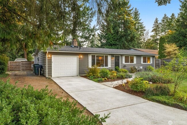 Primary Photo - Classic Mid-Century Rambler with Modern Co...
