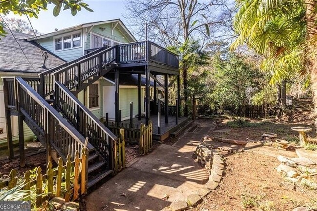 Building Photo - 976 Delaware Ave SE