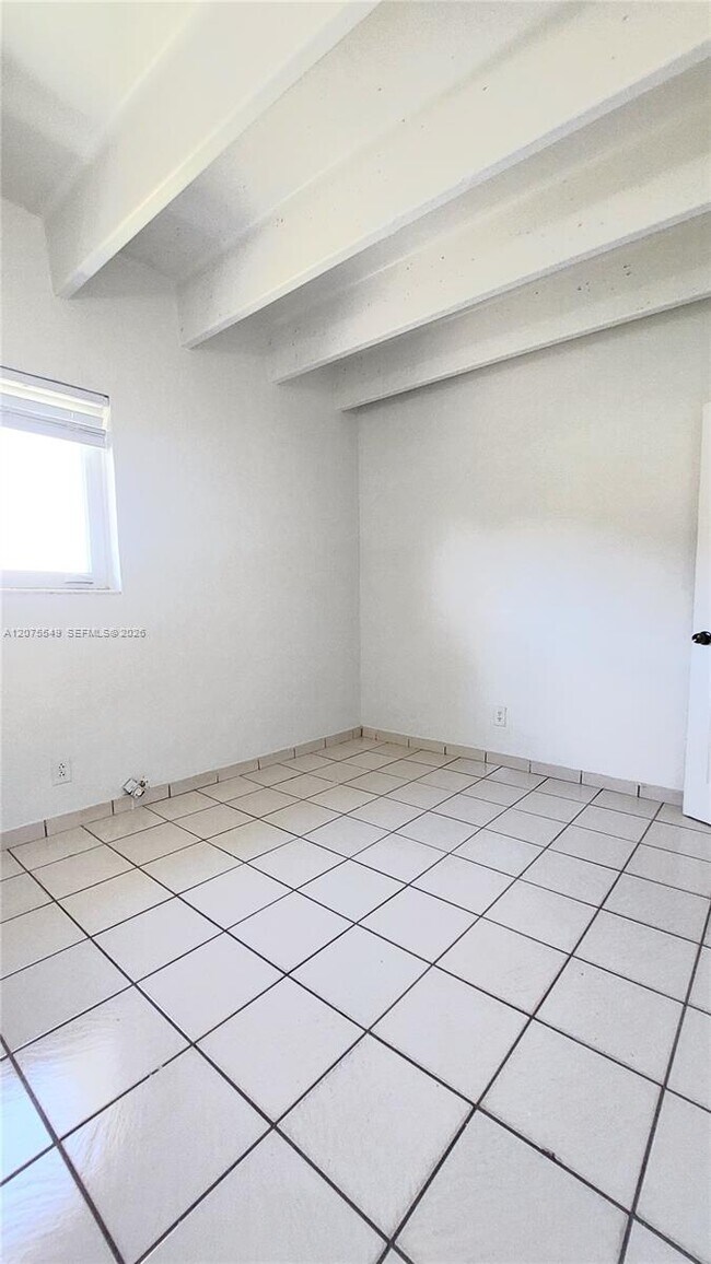 Building Photo - 21910 SW 118th Ct