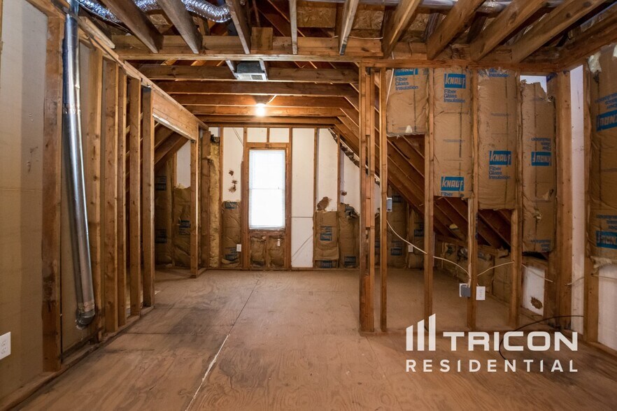 Building Photo - 1358 Chatley Way