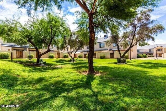 Building Photo - 7801 N 44th Dr