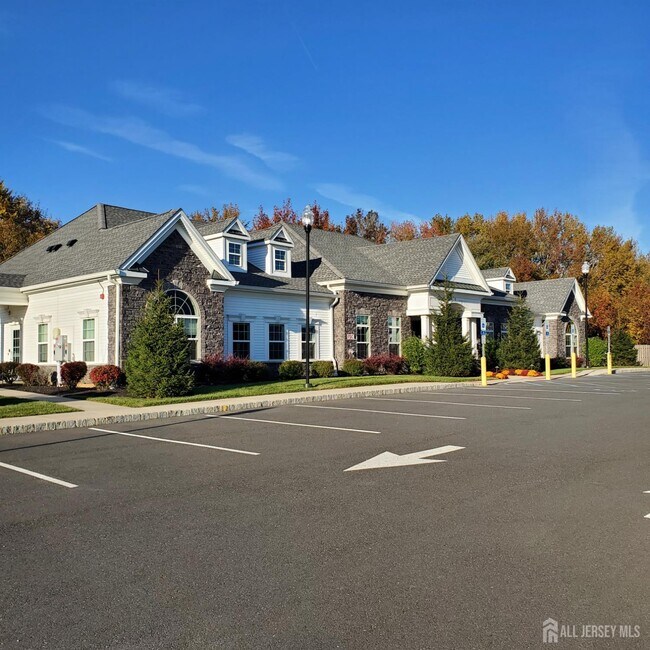 Building Photo - 932 Vanderbergh Blvd