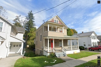 Building Photo - 68 Groton Ave