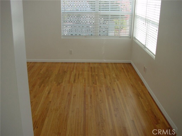 Building Photo - 1547 Del Amo Blvd