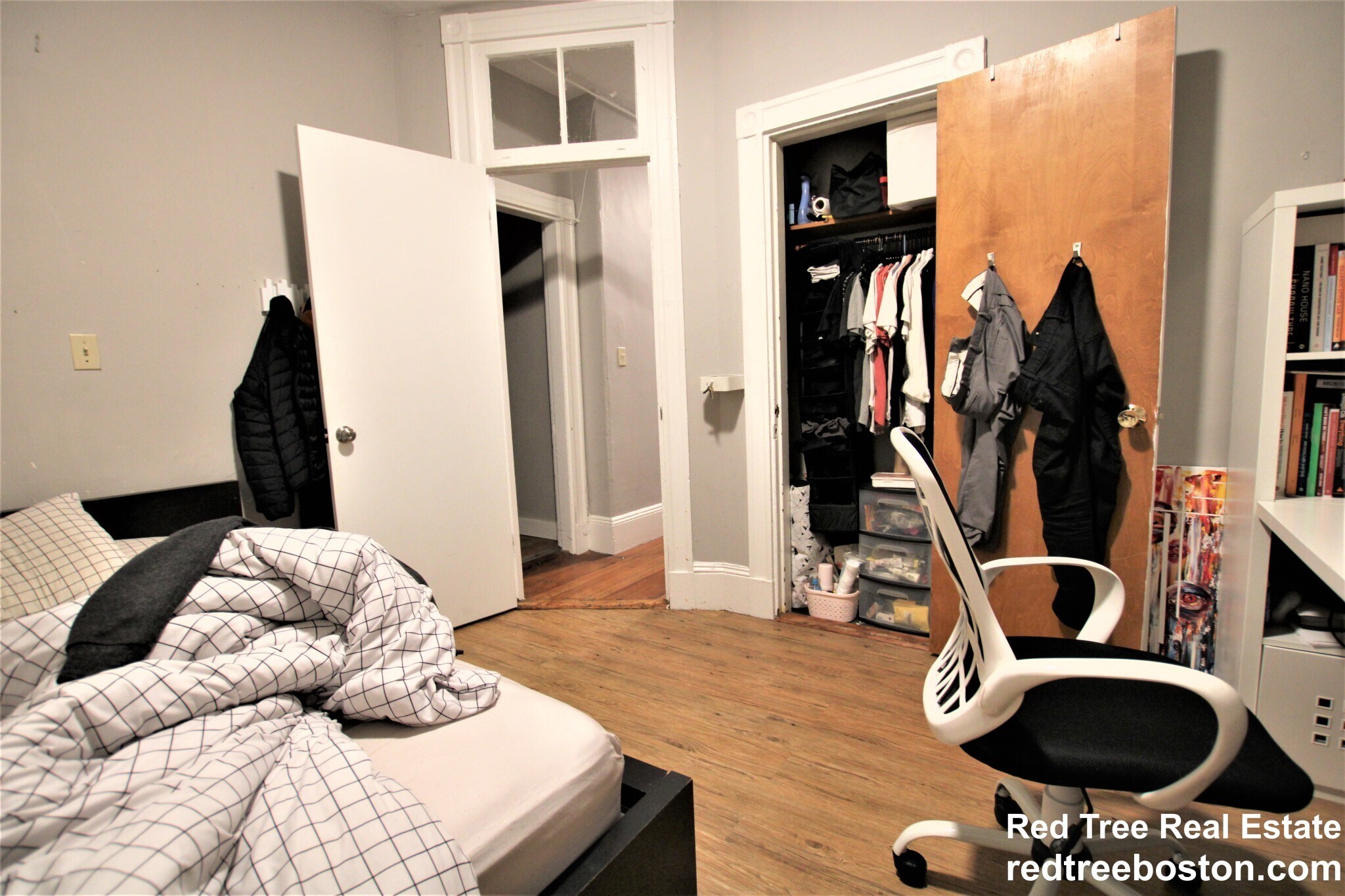 Building Photo - 8 Sunset St