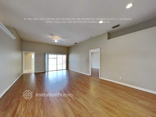 Building Photo - 13297 Emerald View Ct