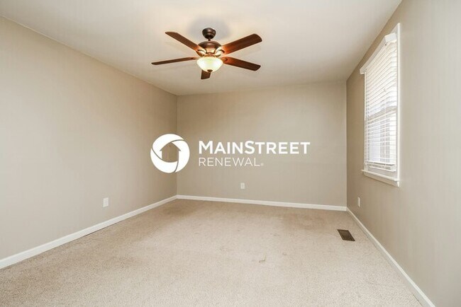 Building Photo - 3 Bedroom Pet-Friendly Home in La Vergne, ...