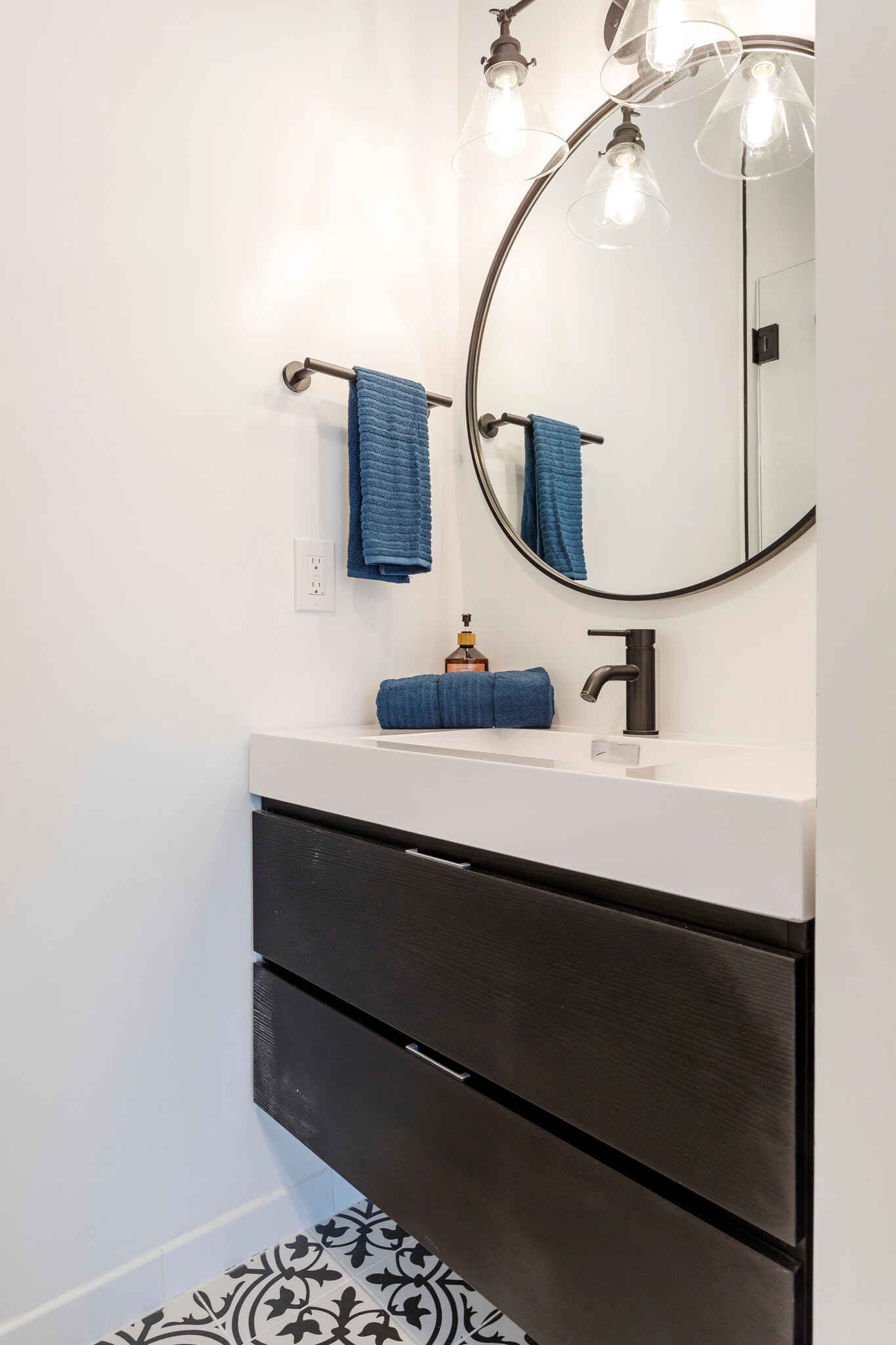 Bathroom #1 - 329 N Alexandria Ave