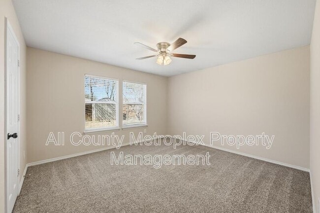 Building Photo - 2701 Cattleman Dr