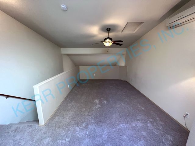 Building Photo - 1 Bd / 1.5 Bth - Skylight - Gas Fireplace ...
