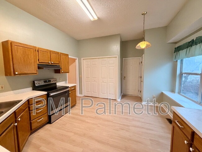 Building Photo - 274 Ambling Cir