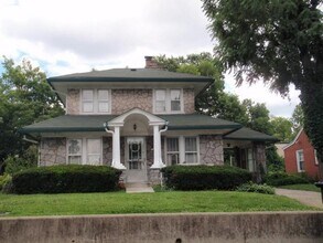 Building Photo - 1080 Duncan Ave