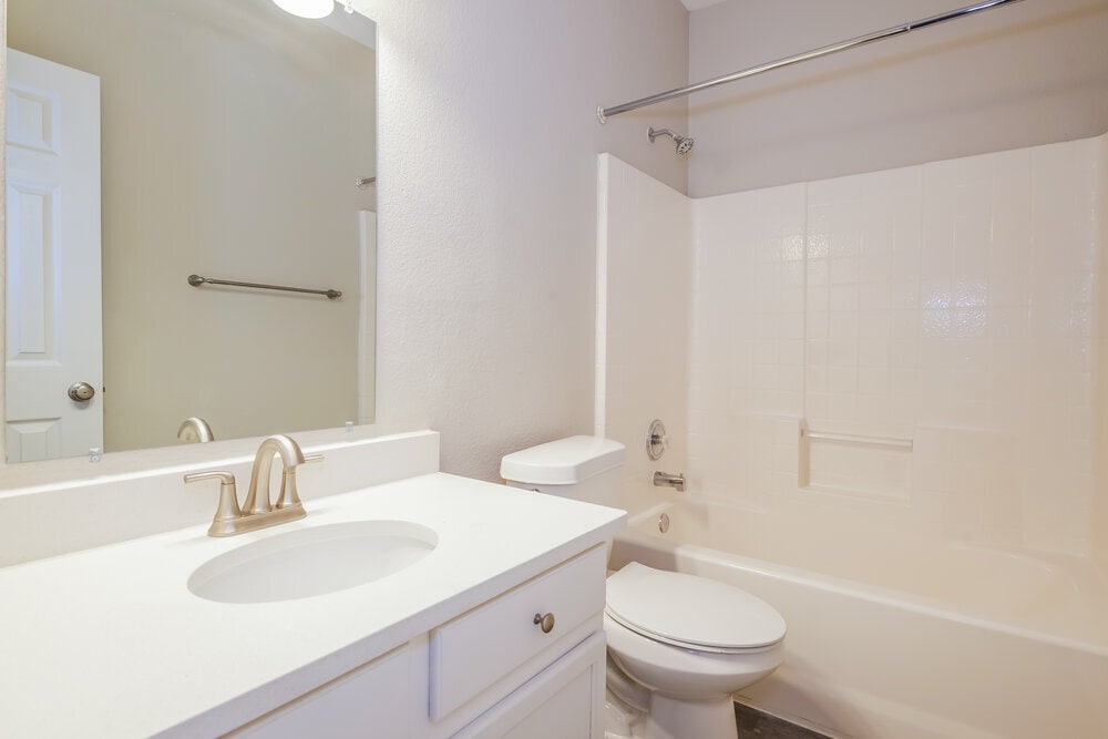 Building Photo - 1106 Longhorn Ln