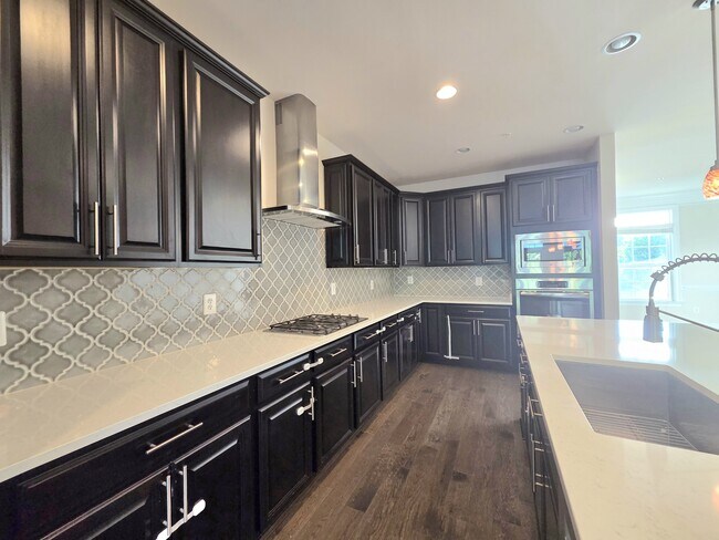 Building Photo - 5415 Stream Bank Ln