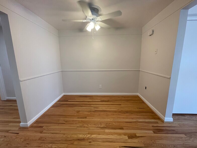 Dining Area - 4012 O Leary Ave