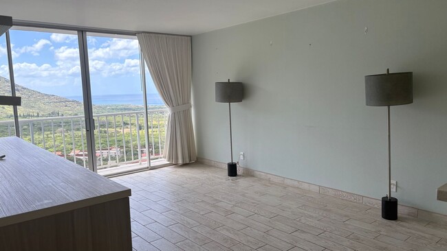 Building Photo - 84-740 Kili Dr. #1422