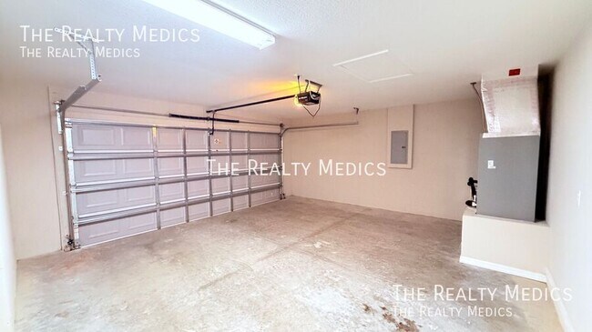 Building Photo - 15629 SW 46th Ave Rd