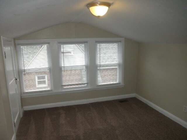 Building Photo - 3802 Biddison Ln