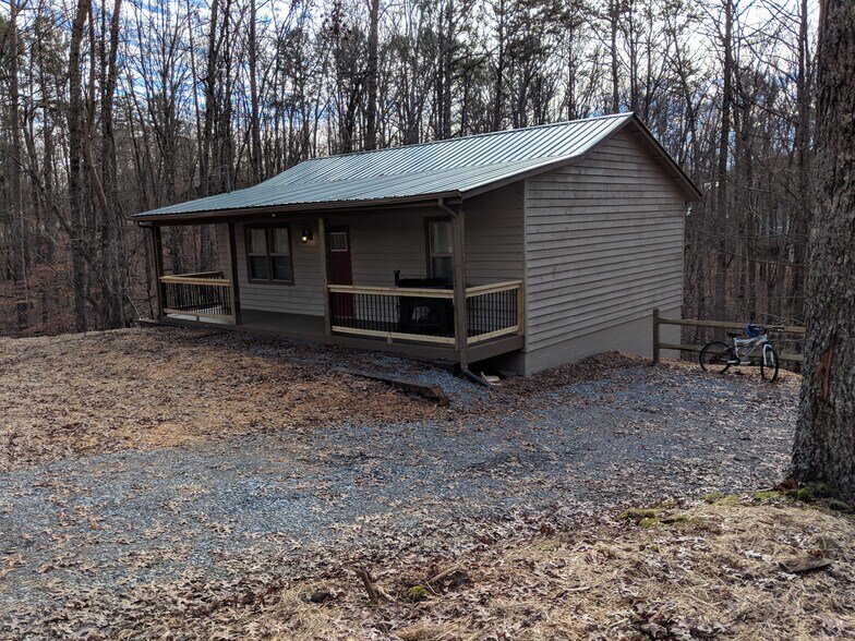 Building Photo - 386 Eagle Mountain Dr West