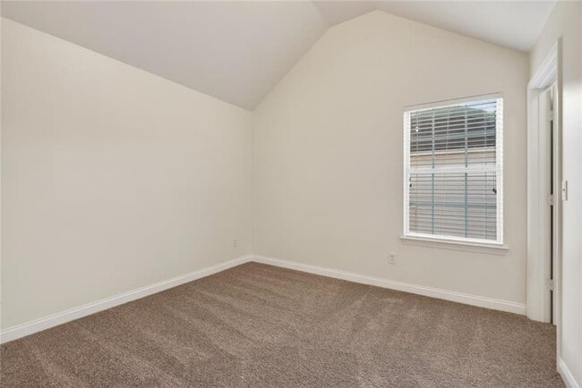Building Photo - 6120 Hemperly Rd