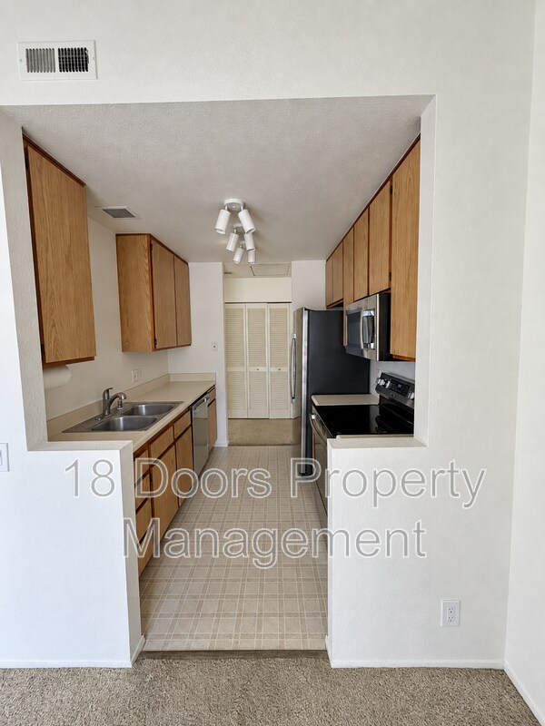 Building Photo - 4090 Rosenda Ct