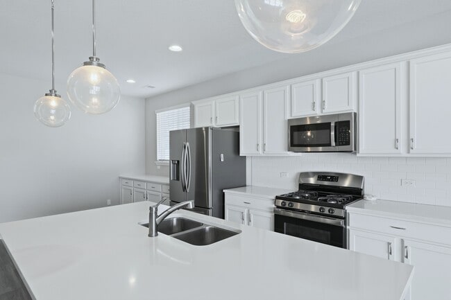 Building Photo - 8891 E 106th Pl