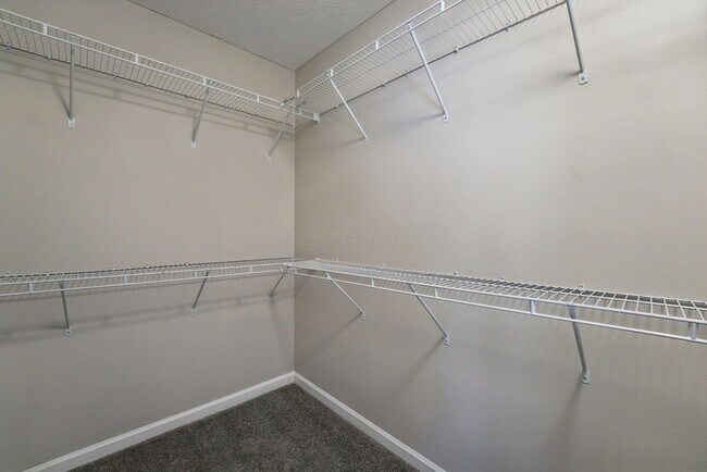 Building Photo - 2045 River Rock Way