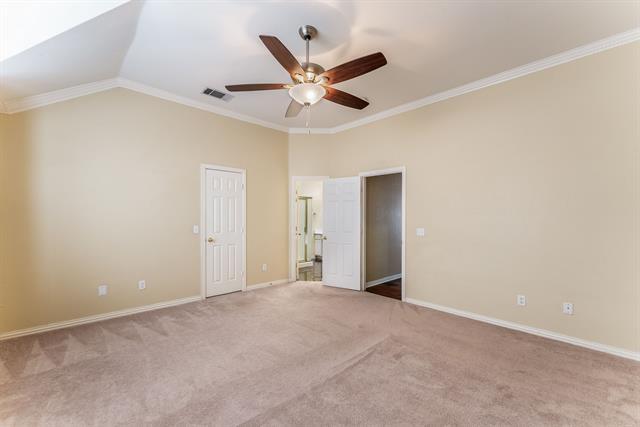 Building Photo - 2832 Bluffview Dr