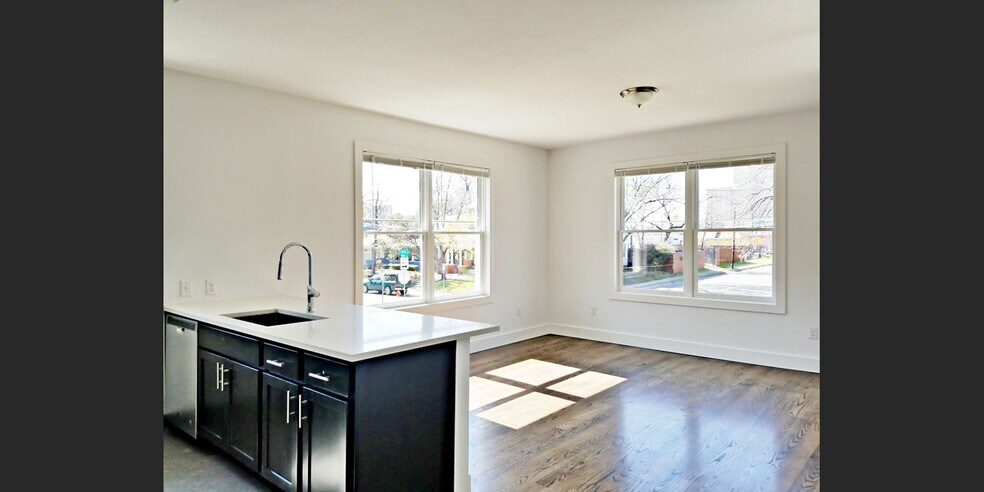 Primary Photo - 4310 Junius street