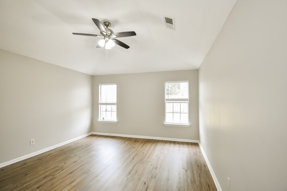 Building Photo - 6942 Scofield Cove