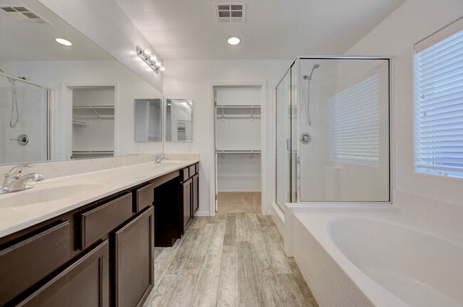 Building Photo - Single Family Home in Southwest Las Vegas