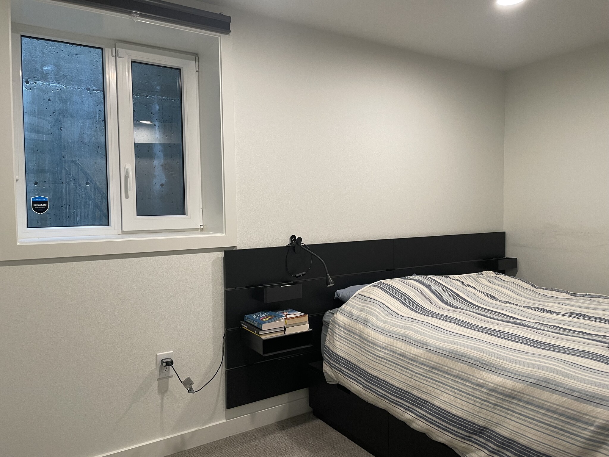 Building Photo - 2617 Franklin Ave E