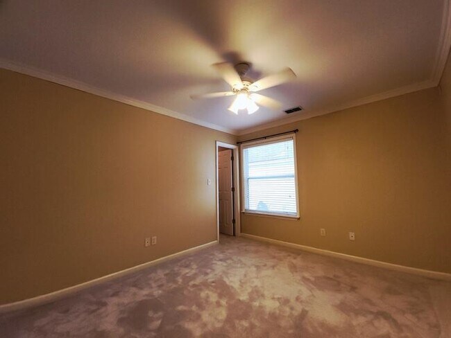 Building Photo - 8520 Hannary Cir