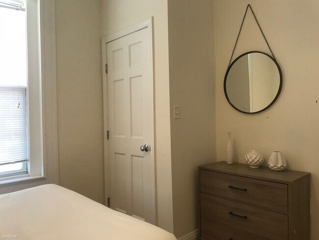 Building Photo - 2 br, 1 bath  - 10 Brainerd Rd # 10-47