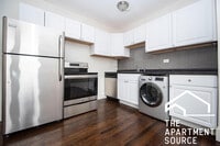 Building Photo - 3345 N Marshfield Ave