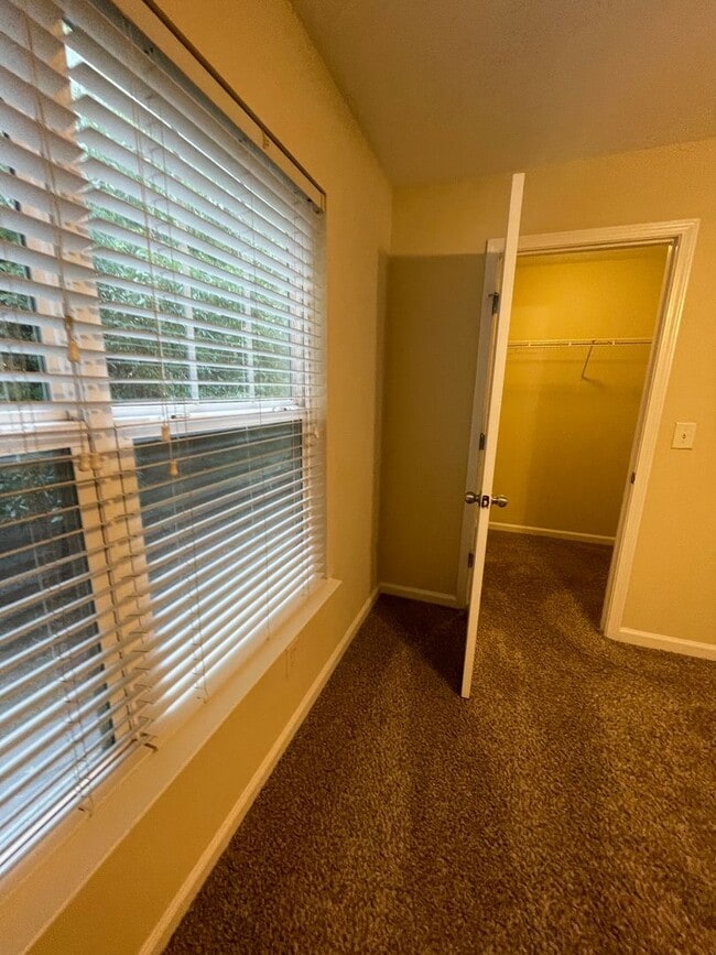 Building Photo - 07-212 Warrior