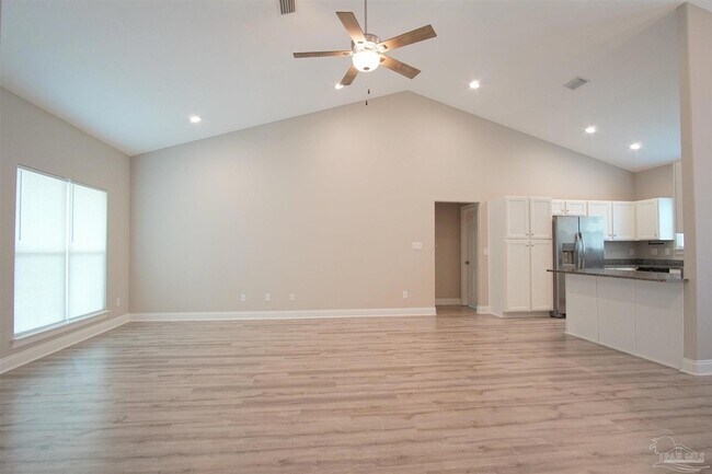 Building Photo - 3513 Southwind Dr