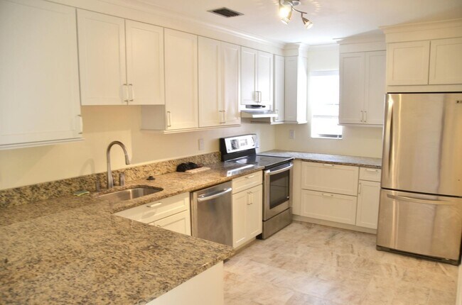 Building Photo - 3355 Jaywood Terrace