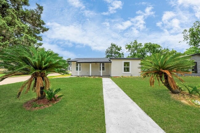 Building Photo - 501 Schilling Ave