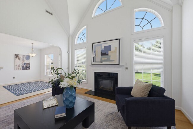 Building Photo - 2912 Oak Bridge Dr