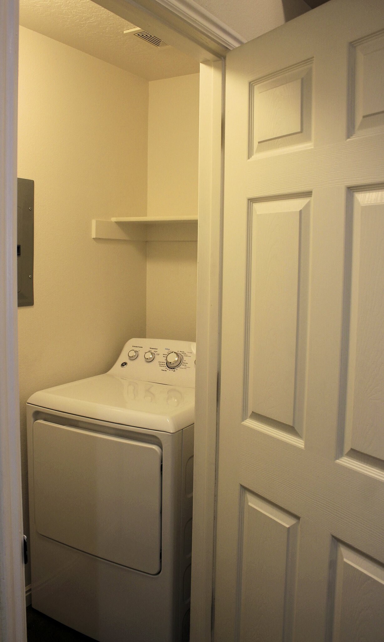 Building Photo - 1145 Canyon Meadow Dr