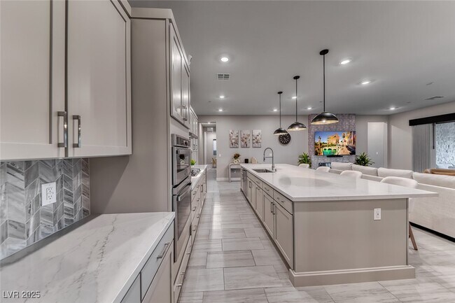 Building Photo - 375 Portus Delphini Ct