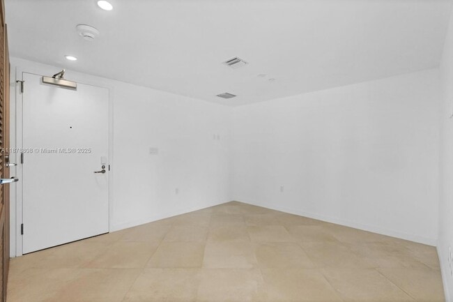 Building Photo - 1135 103rd St